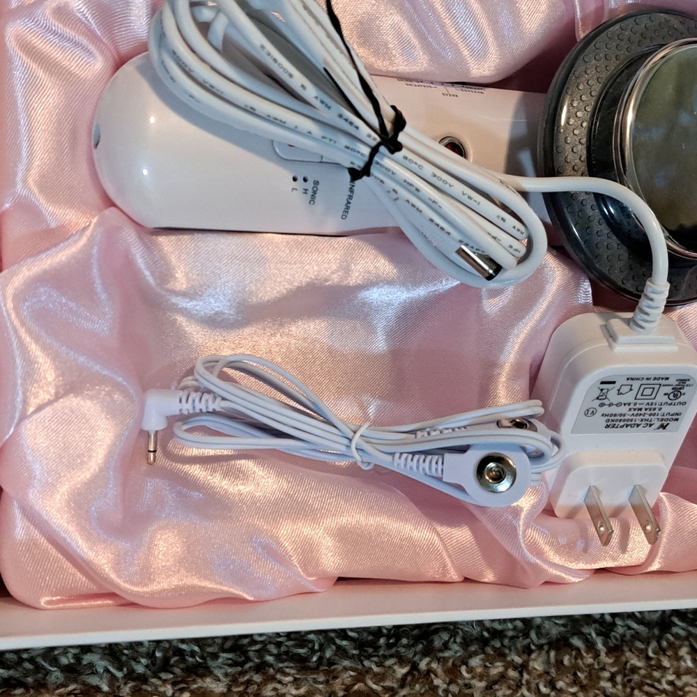 3 In1 Slimming & Beautifying Machine - Picture 3 of 5